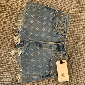 Brand New!! Woman denim Jeans Levi’s high waisted booty bottoms shorts size 27